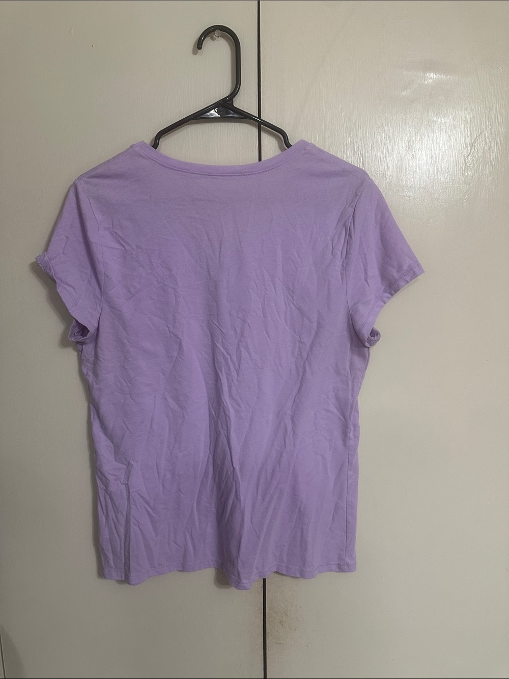Women's Scoop Neck Tee in Light Lavender - Classic Everyday Top - Picture 2 of 2
